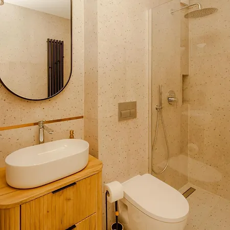 Monic شقة ميكلينكي